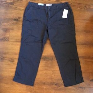 Old Navy cropped navy pants
